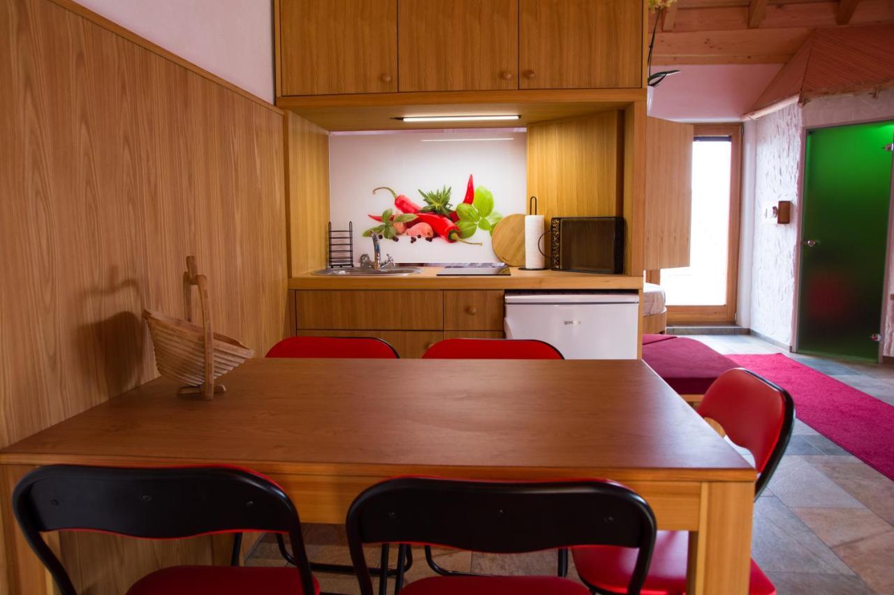 Secret Wellness Apartment Bodonci Ngoại thất bức ảnh
